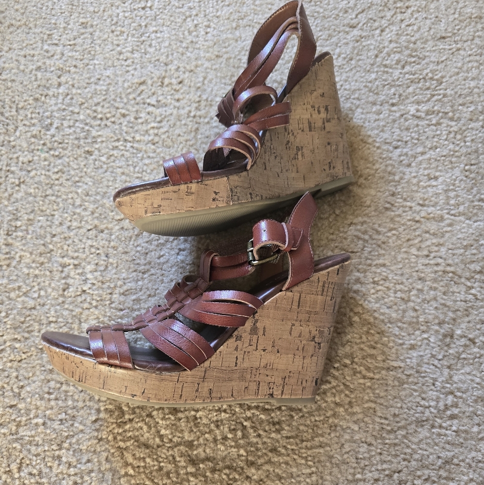 Mossimo Gladiator Wedge Sandals - Picture 6 of 8